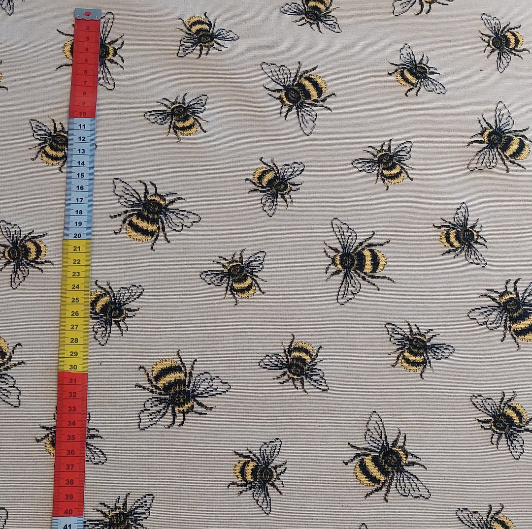 Bumble bee, Gobelin