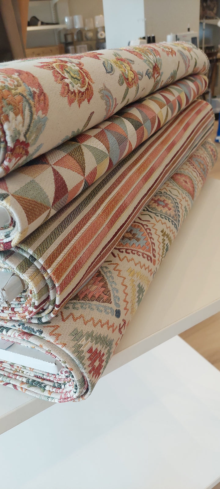 Indian triangle tapestry, Gobelin