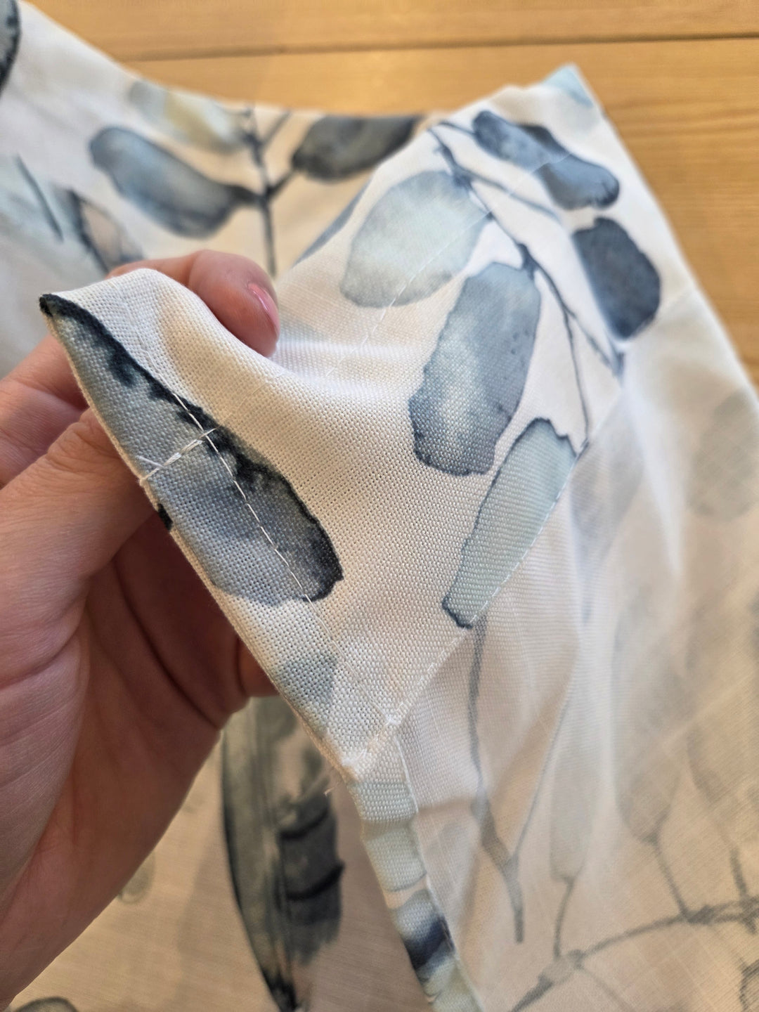 Gardinkappe Dina, Gråblå 45cm