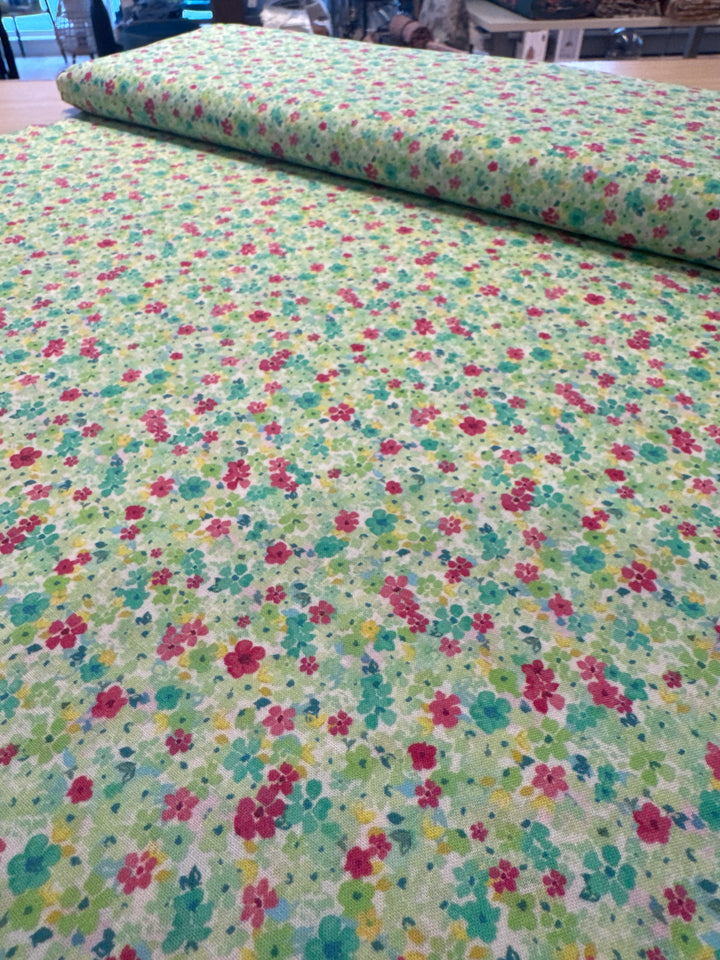 Metervare, Liberty - Småblomstret grønn/multi