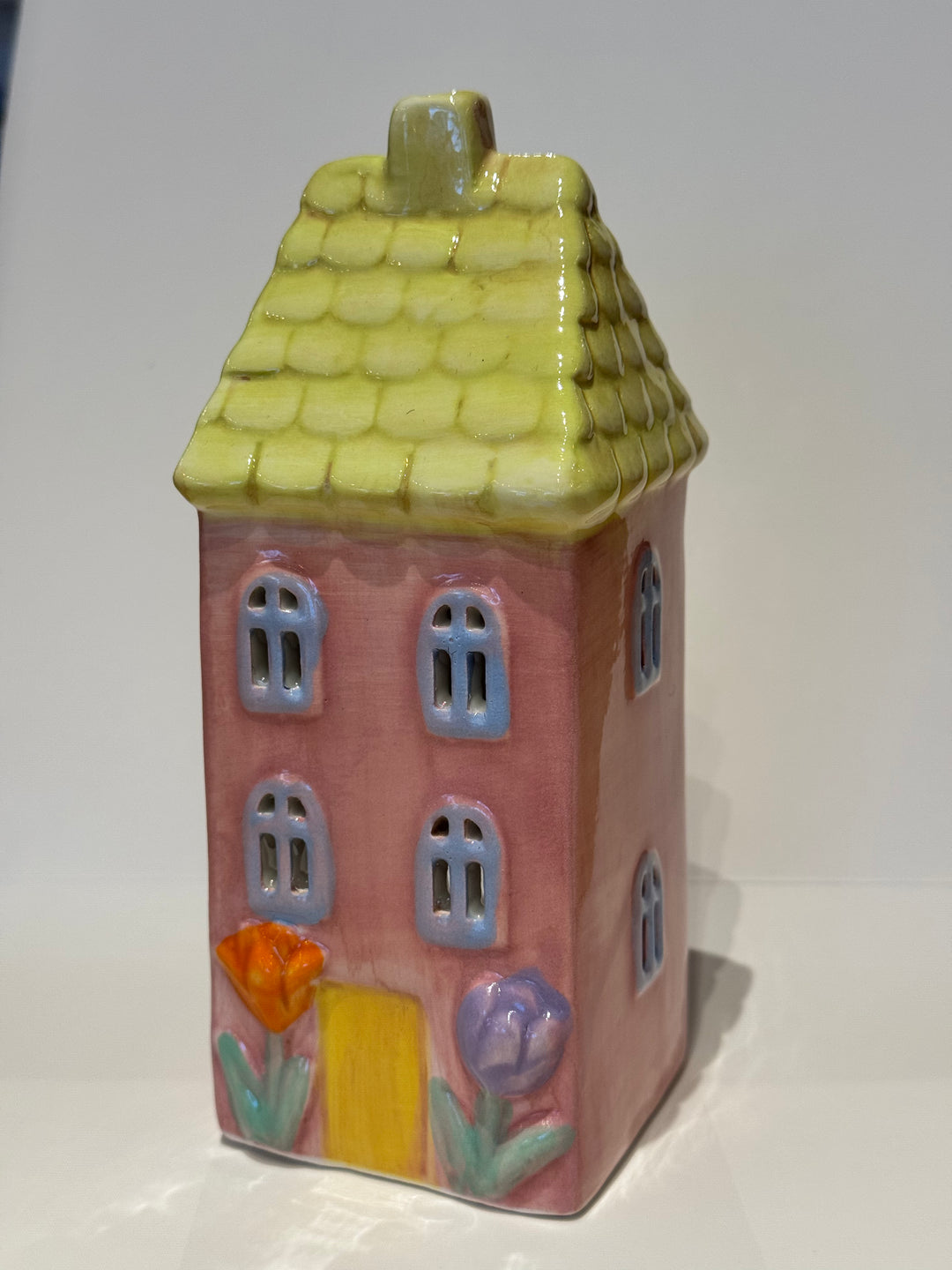 Telysholder, Hus med blomster