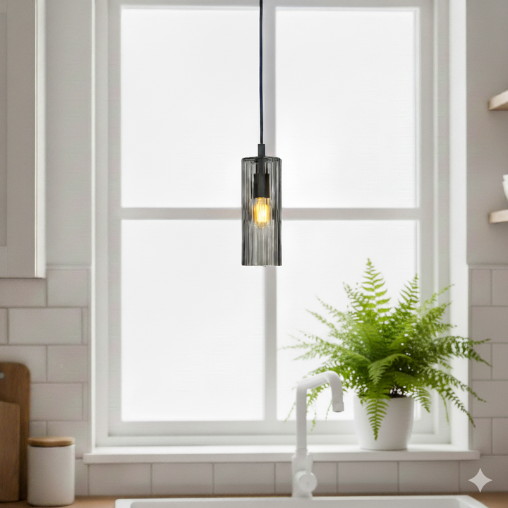 Vinduspendel Kiera, Grå