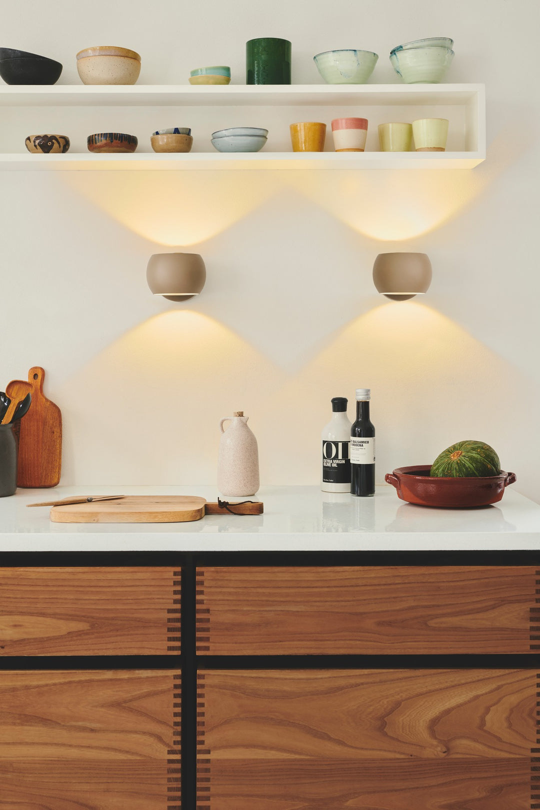 Vegglampe Belir, Brun