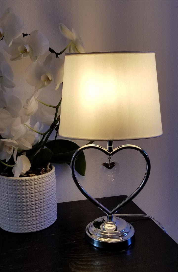 Heart bordlampe hvit/krom